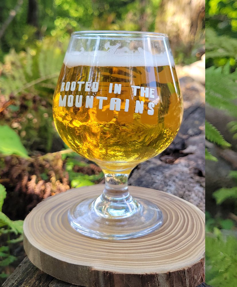 Verre à boire tulipe ROOTED IN THE MOUNTAINS in TMA - 311AC by TREES Mountain Apparel