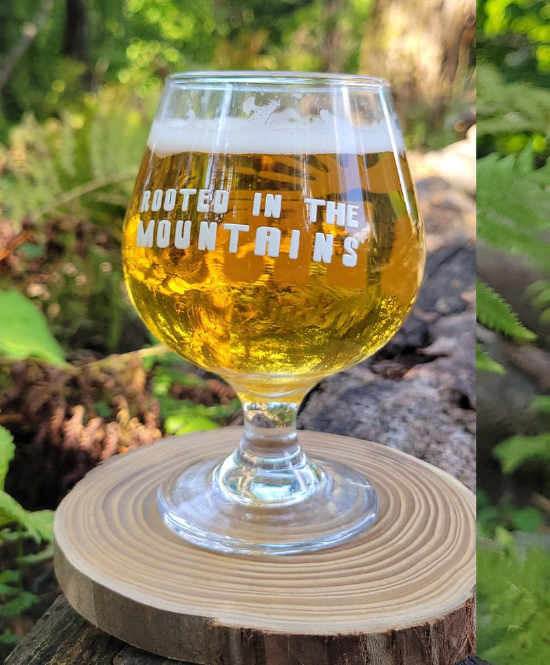 Verre à boire tulipe ROOTED IN THE MOUNTAINS in TMA - 311AC by TREES Mountain Apparel