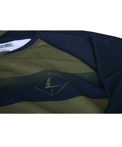 Maillot de Vélo SWITCHBACK FLOW | Olive/Midnight in TMA-237.7MC by TREES Mountain Apparel