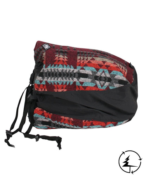 Sac pour Casque SEND | Bordeaux/ Coral in TMA-283AC-UP by TREES Mountain Apparel